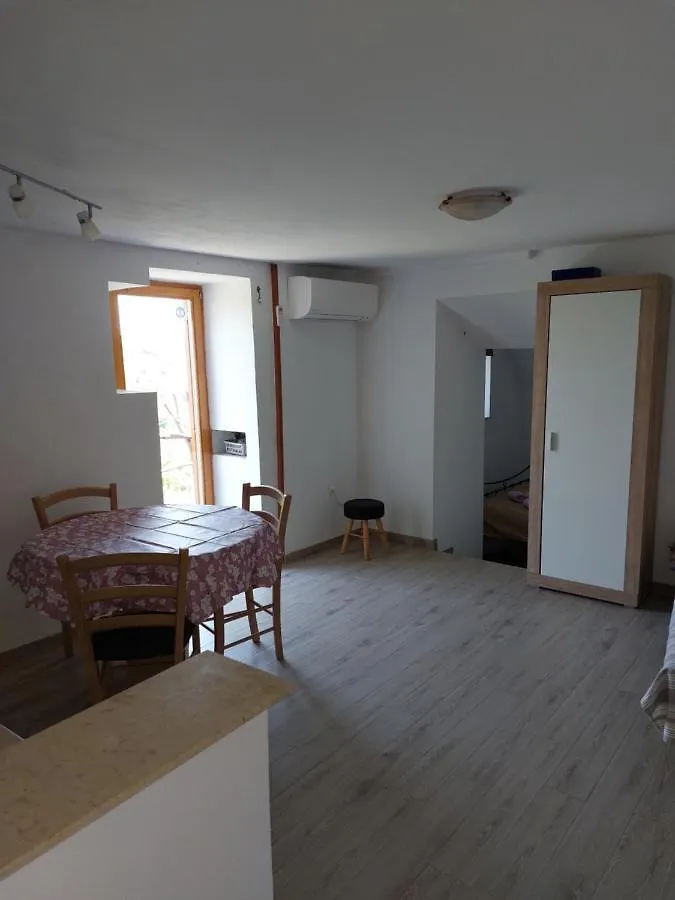 Apartment Apartman Biba Lubenice