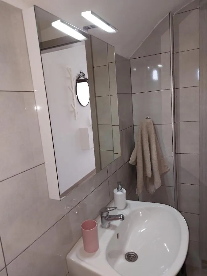Apartment Apartman Biba Lubenice Croatia